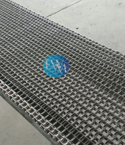 Honeycomb or Flat Wire Conveyor Belts 4