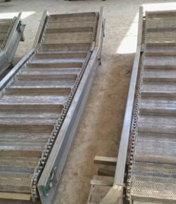 Plate link conveyor belt